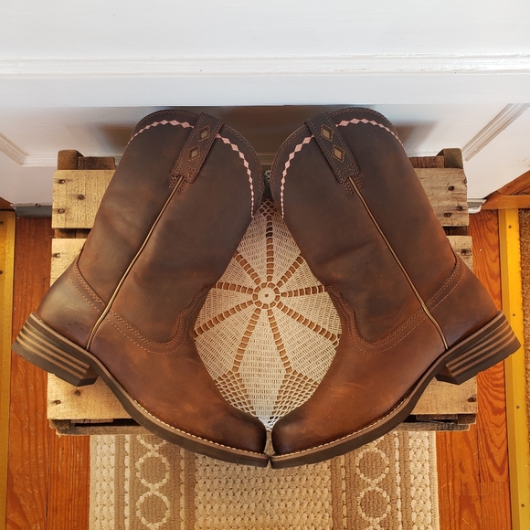 🌟SEE NEW LISTING🌟🌸💕Ariat Unbridled Roper •Ranchero Leather Cowgirl Boot• - Picture 3 of 16